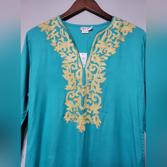 NEW Top It Off Turquoise Tunic Top with Gold Embroidery Woman's Size Small - Picture 5 of 9